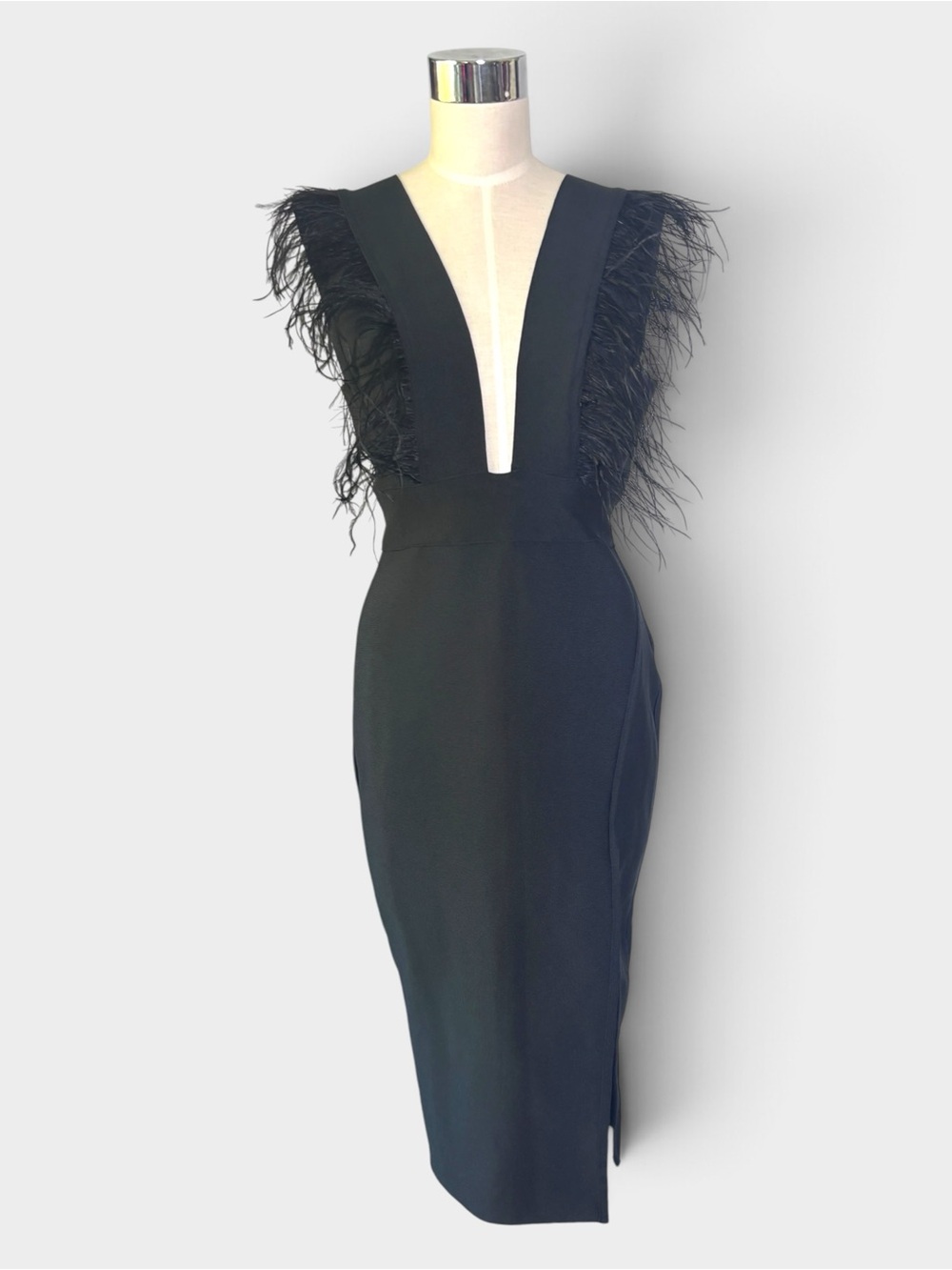NWT Fashion Nova Black Ostrich Feather Plunge Midi Dress Size L